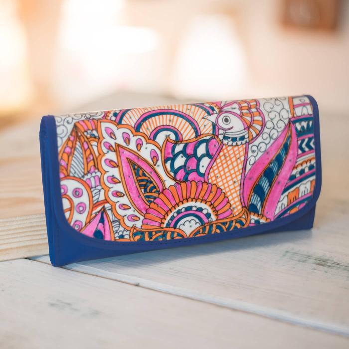 Womens hand clearance wallet