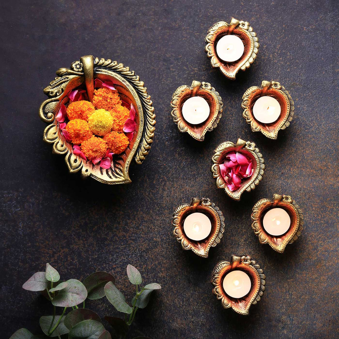 Handmade Small Peepal Diya Terracotta Oil Lamp / Diya | Set Of 6