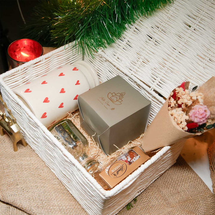 Winter Wonderland Glass Hamper | Secret Santa Gift Ideas