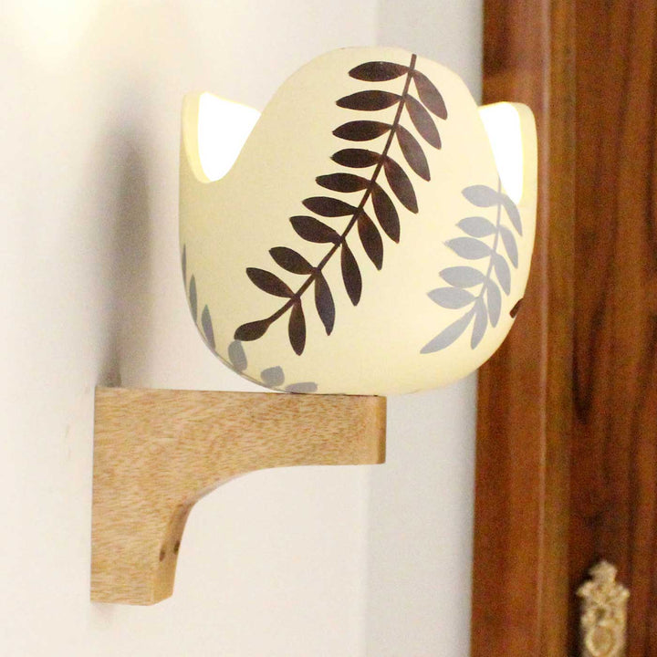 Handmade Trending Leaf Pattern Terracotta Wall Lamp