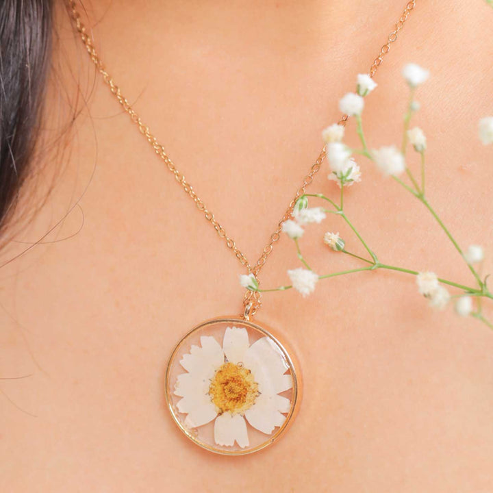 Handmade Preserved Flower White Daisy Brass Necklace