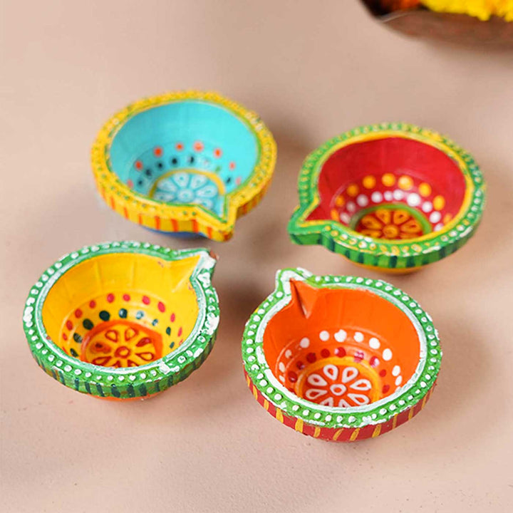 Handmade Small Round Clay Oil Lamp / Diya | Set of 4