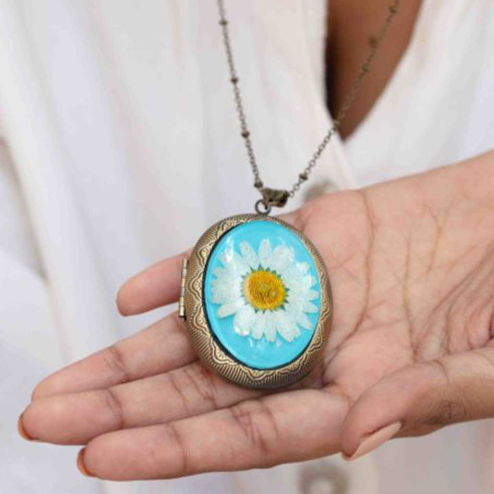 Photo Personalized Antique White Daisy Preserved Flower Brass Necklace With Locket