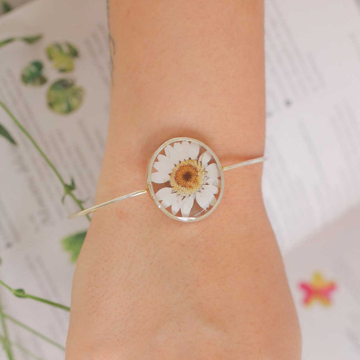 Handmade Happy Daisy Preserved Flower Brass Bangle