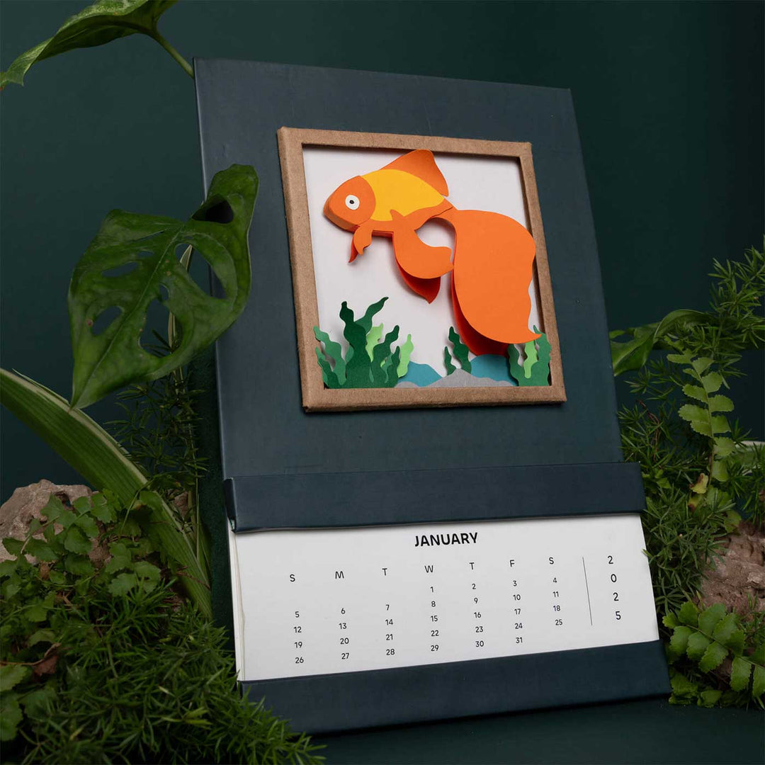 Handmade 3D Gold Fish 2025 Desk Calendar