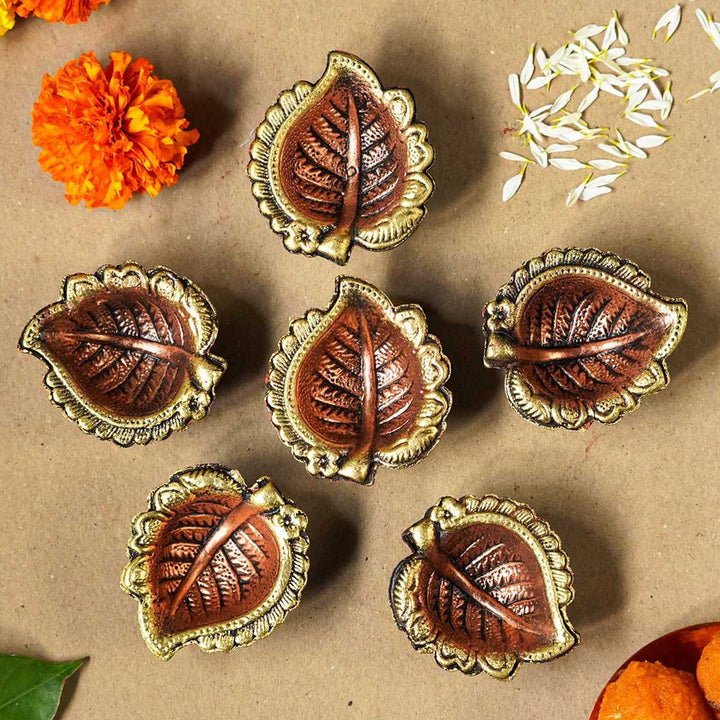 Handmade Small Peepal Diya Terracotta Oil Lamp / Diya | Set Of 6