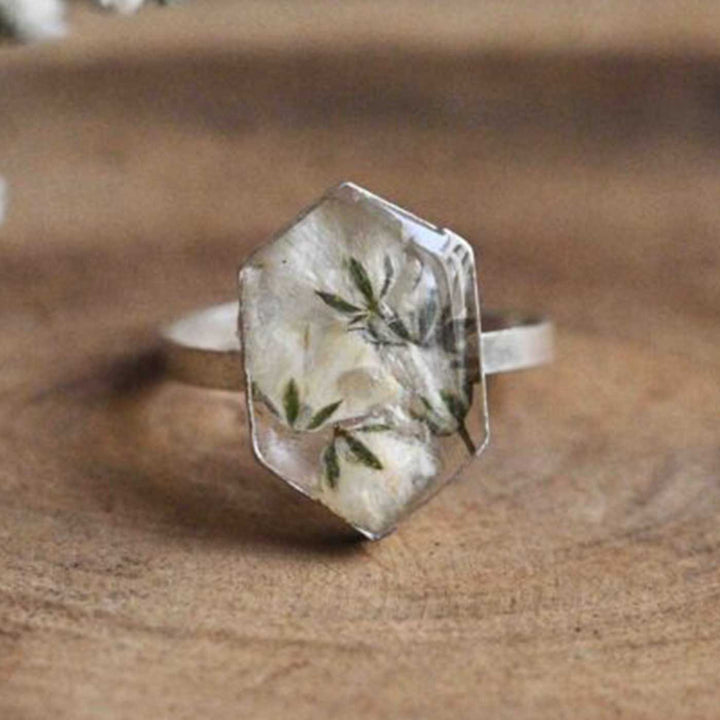 Handmade White Preserved Flower Baby's Breath Brass Ring