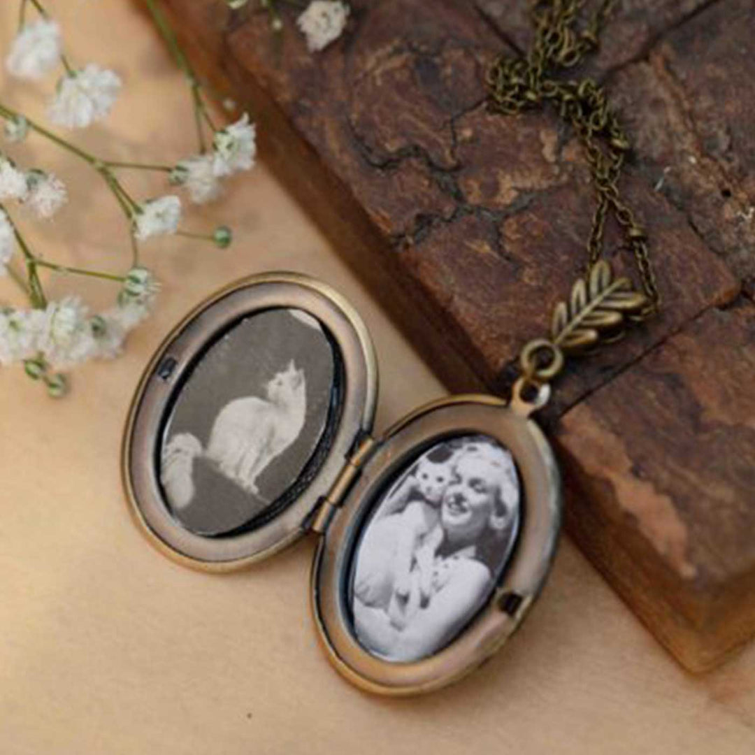 Photo Personalized Preserved Flower Memory Locket With Clover Brass Necklace