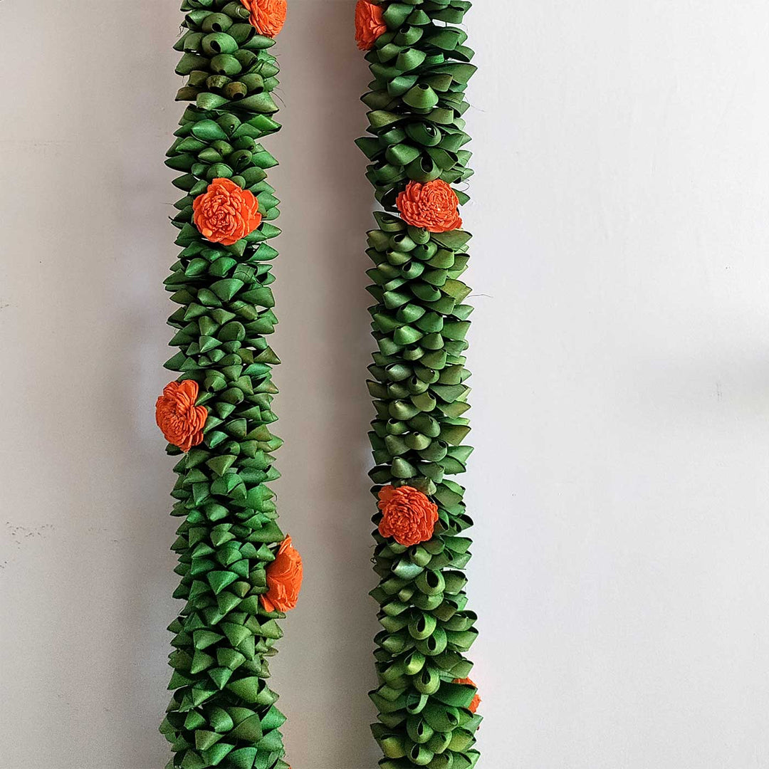 Handmade Mishti Orange Marigold Flower 7 Feet Toran