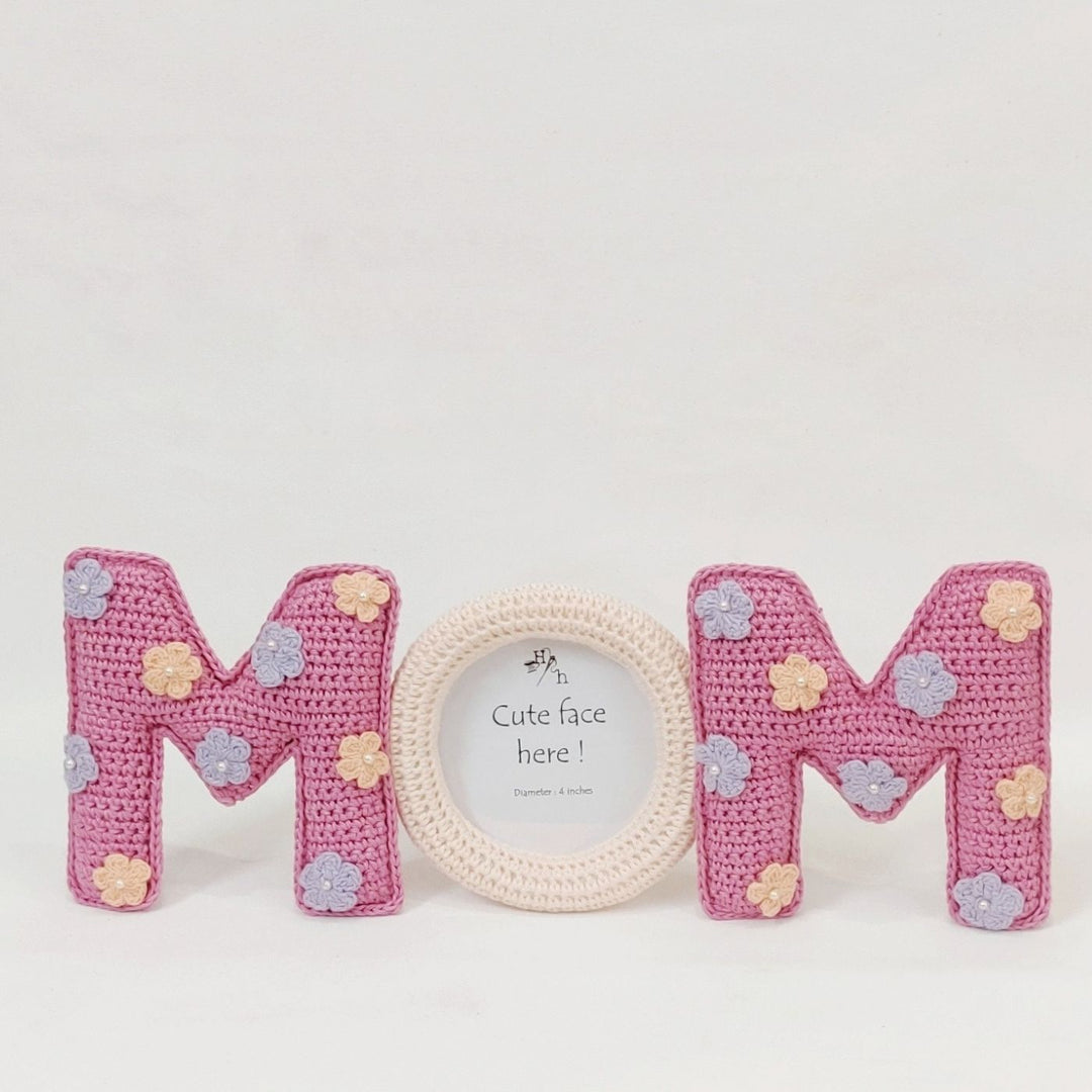 Handmade Crochet Photo Frame for Mothers