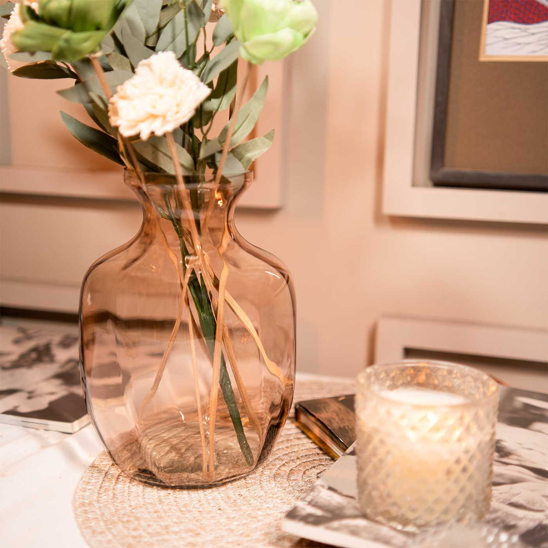 Gentle Glow Glass Vase With Dried Flower Bunch