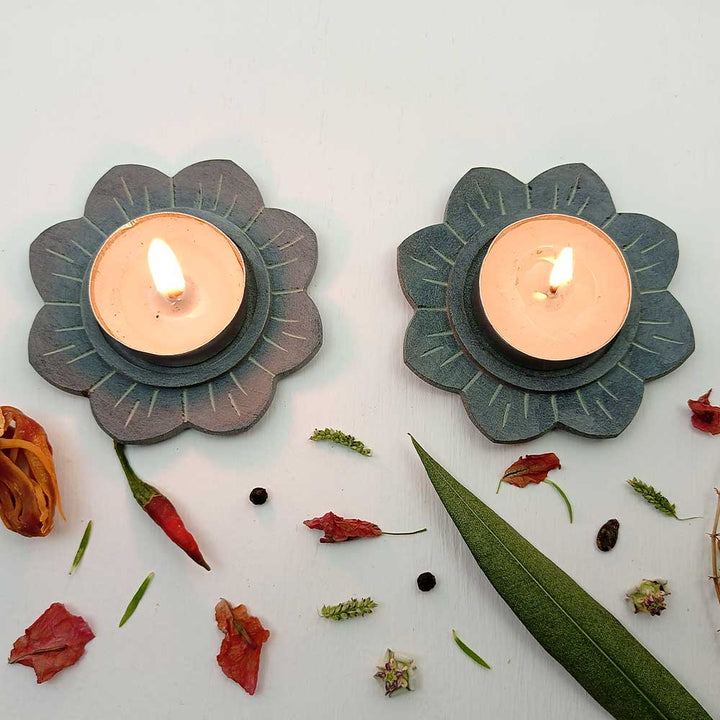 Handmade Grey Amrah Lotus Flower Candle Holder | Set Of 4