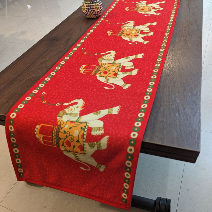 Printed Royal Tuskers Table Runner & Mat Set