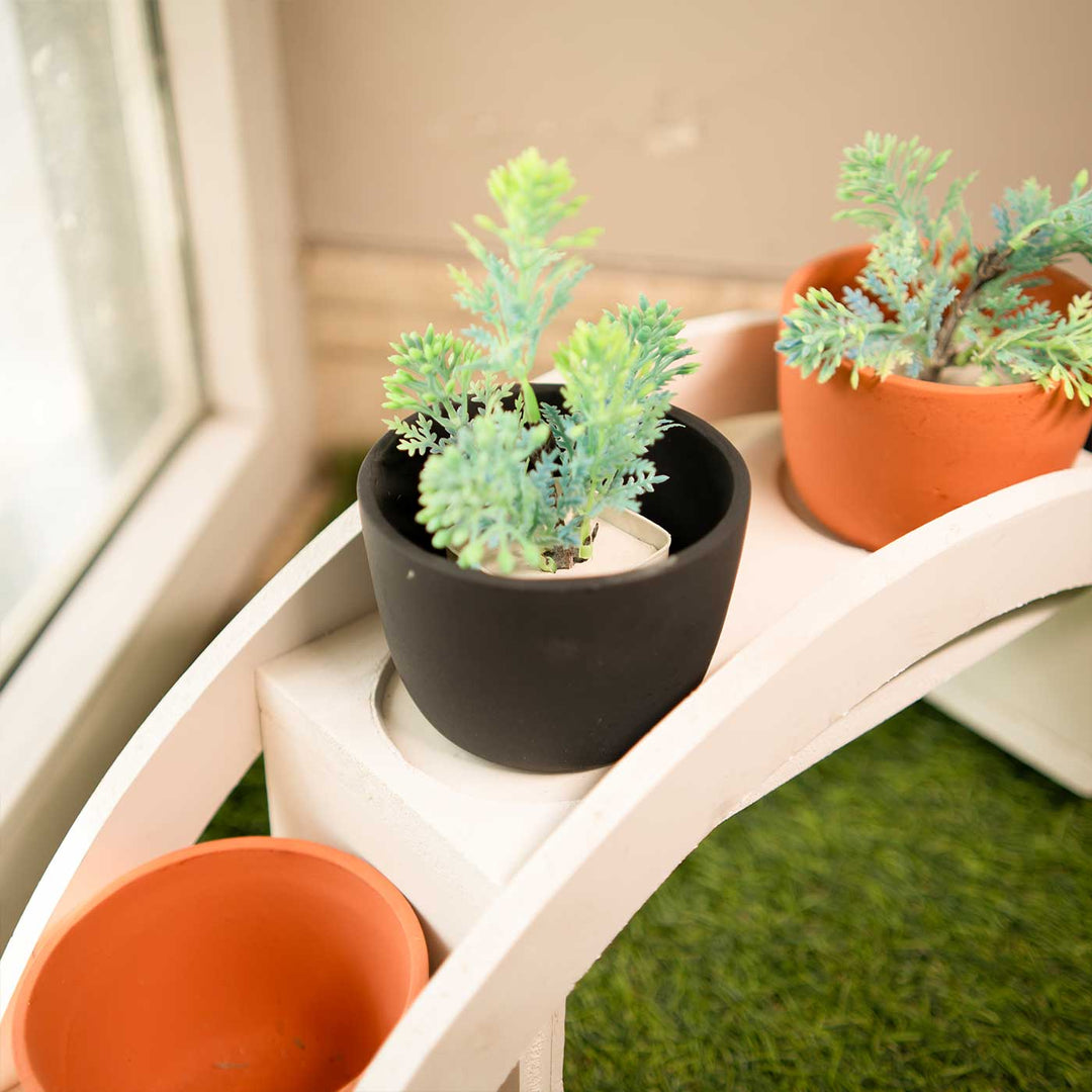 White Wooden Stand With Four Ceramic Planters | Set Of 5