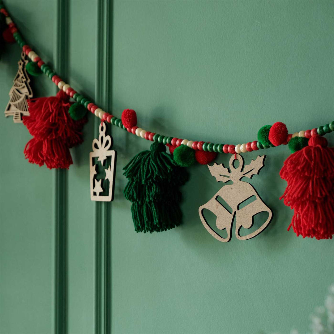 Handmade DIY Mdf Wood Garland/ Bunting For Christmas Wall Decoration