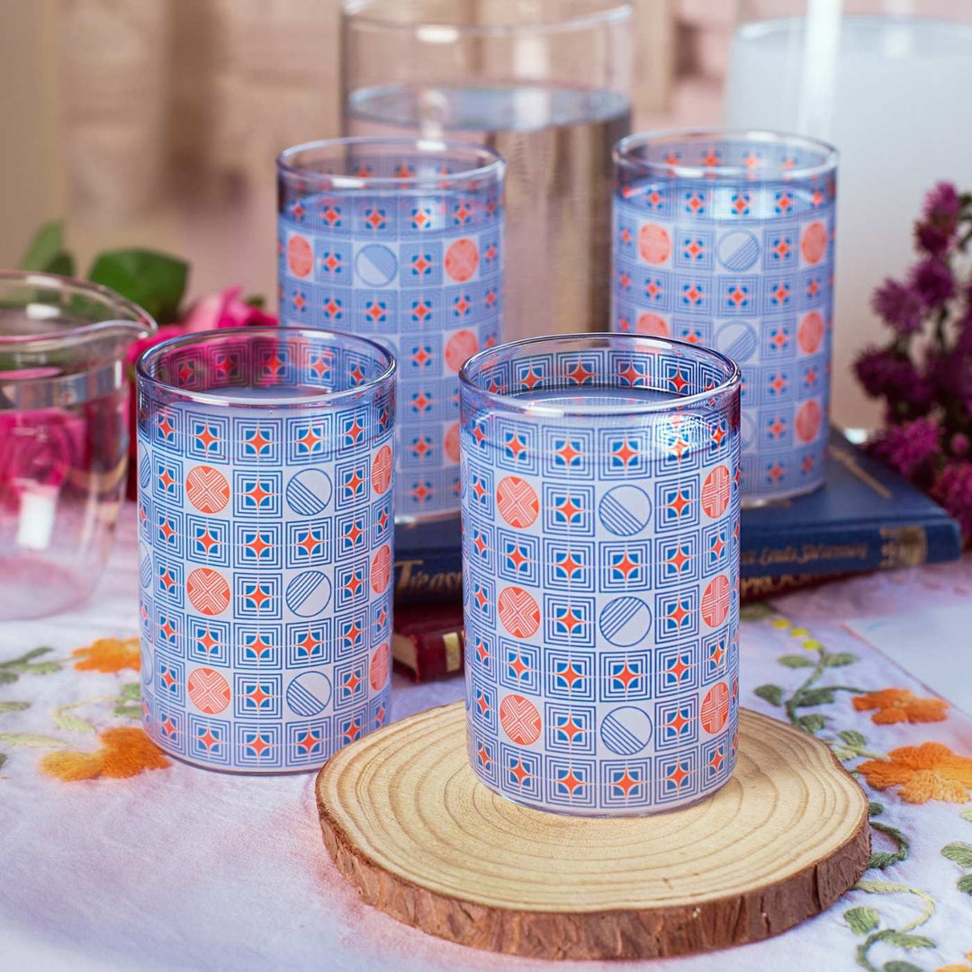 Borosilicate Glass Tumblers with Delicate Prints I 270 ML