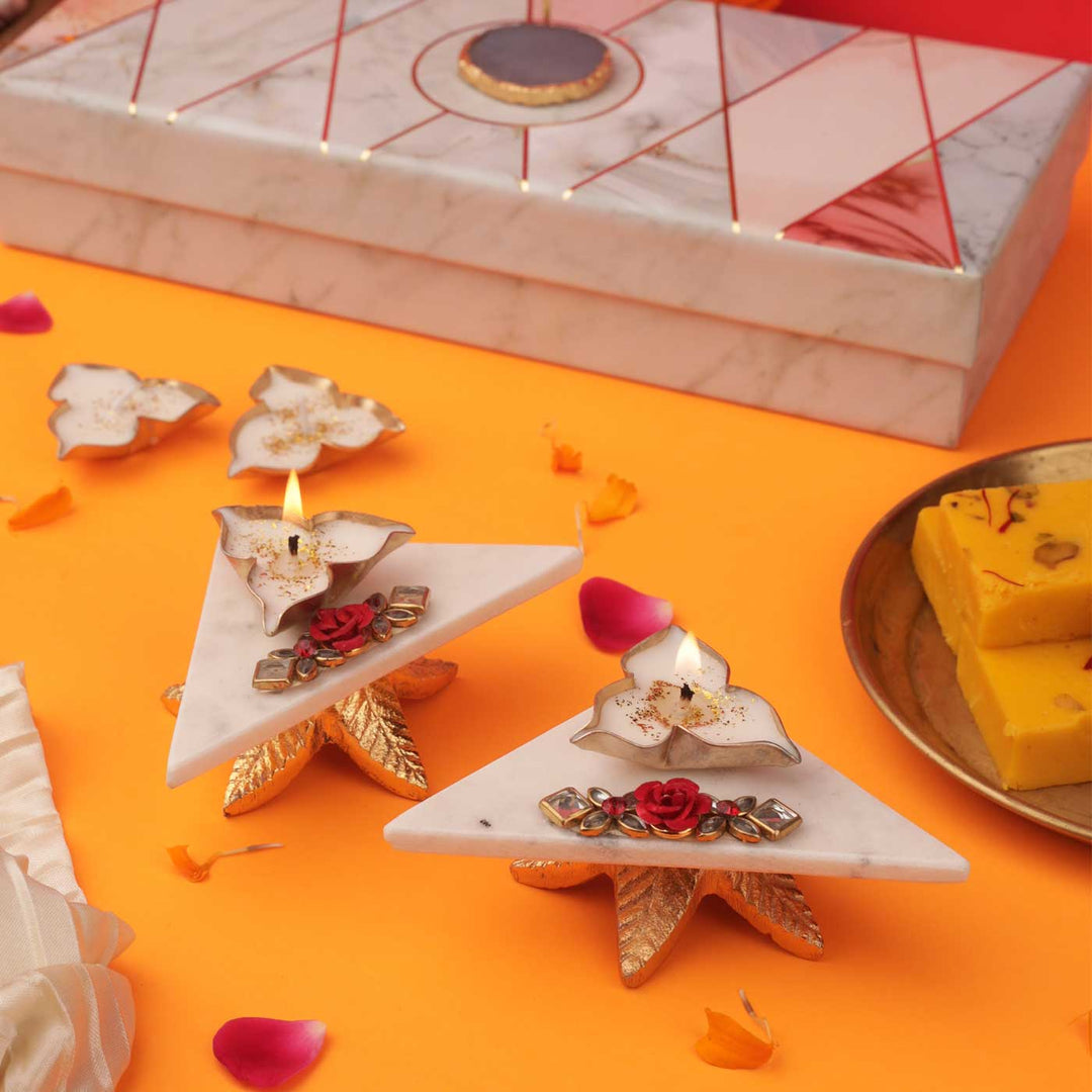 Handmade Marble Triangular Pooja Chowki With Metal Votive Candle | Set Of 6