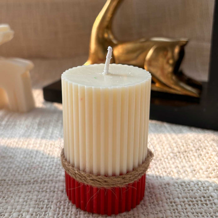 Handmade White & Red Soy Wax Pillar Scented Candle For Christmas Decoration