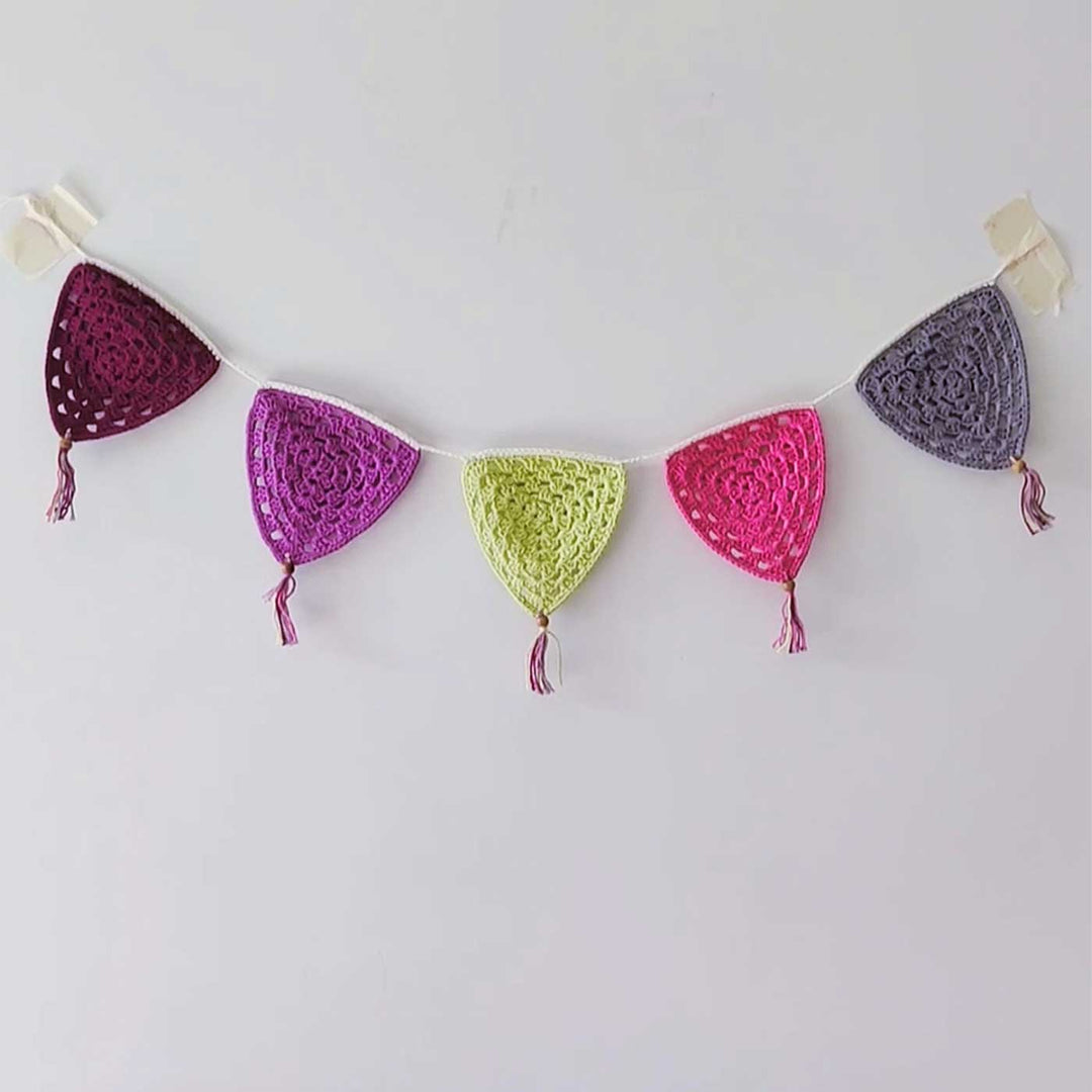 Handmade Bright Colours Crochet Garland/ Bunting For Christmas Wall Decoration