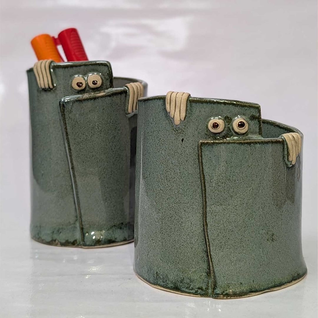 Hand-Painted Peek A Boo Organiser Ceramic Pen Holder