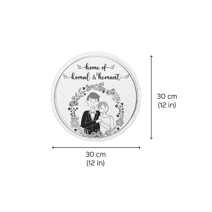 Printed Character Wooden Round Nameplate For Couples