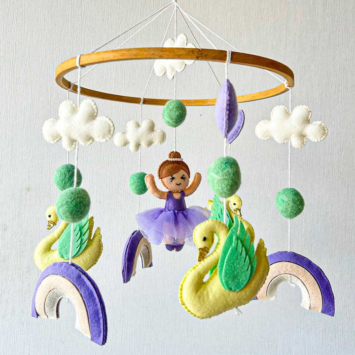 Personalized Handmade Swan Song Carousel Felt Cot Mobile For Newborns