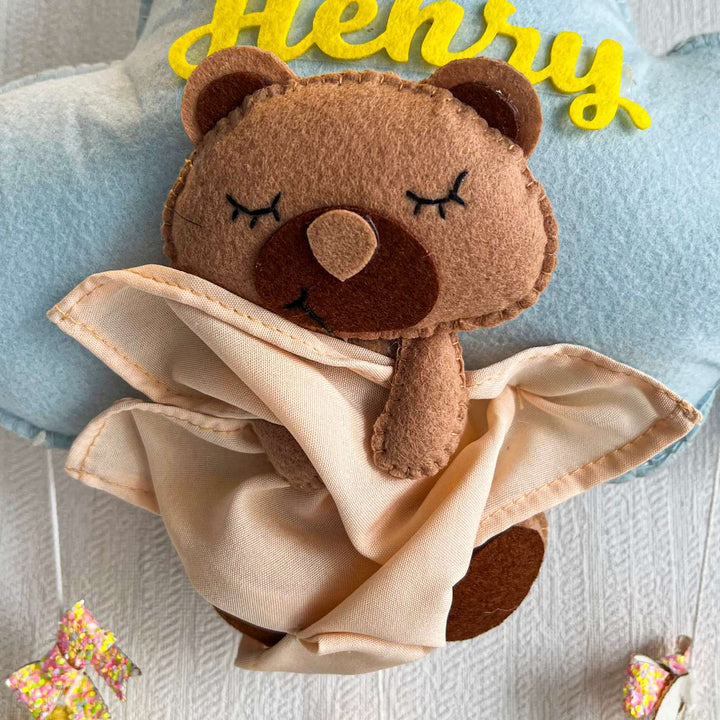 Personalized Bear Hug'S Blanket Theme Felt Kids Name Plate