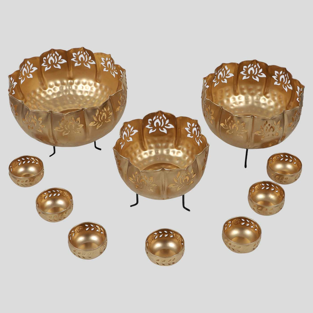 Handmade Large Lotus Shaped Urli With Stand & Bowls | Set of 10