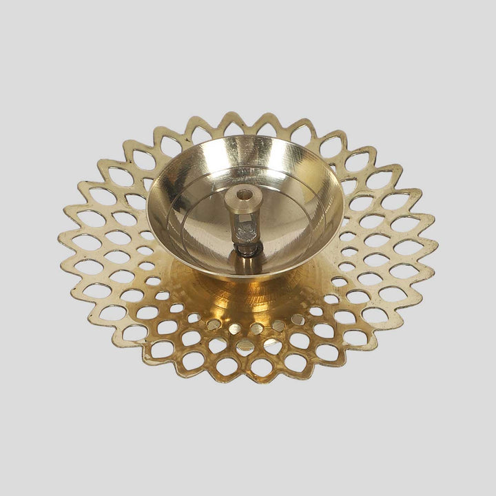 Handmade Round Etching Brass Oil Lamp / Diya