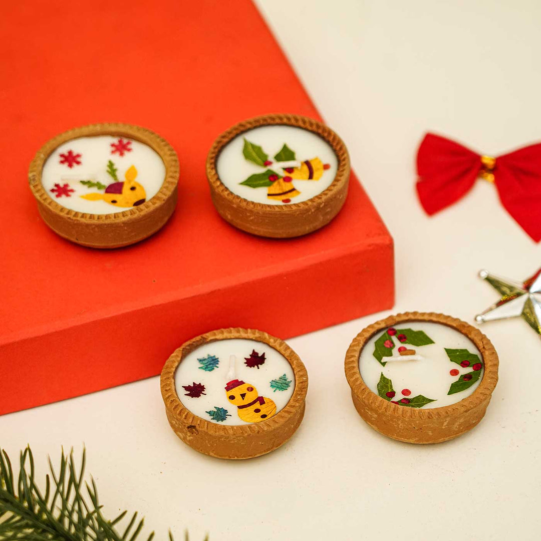 Handmade Round Soy Wax & Pressed Flower Terracotta Candles For Christmas Decoration | Set Of 4