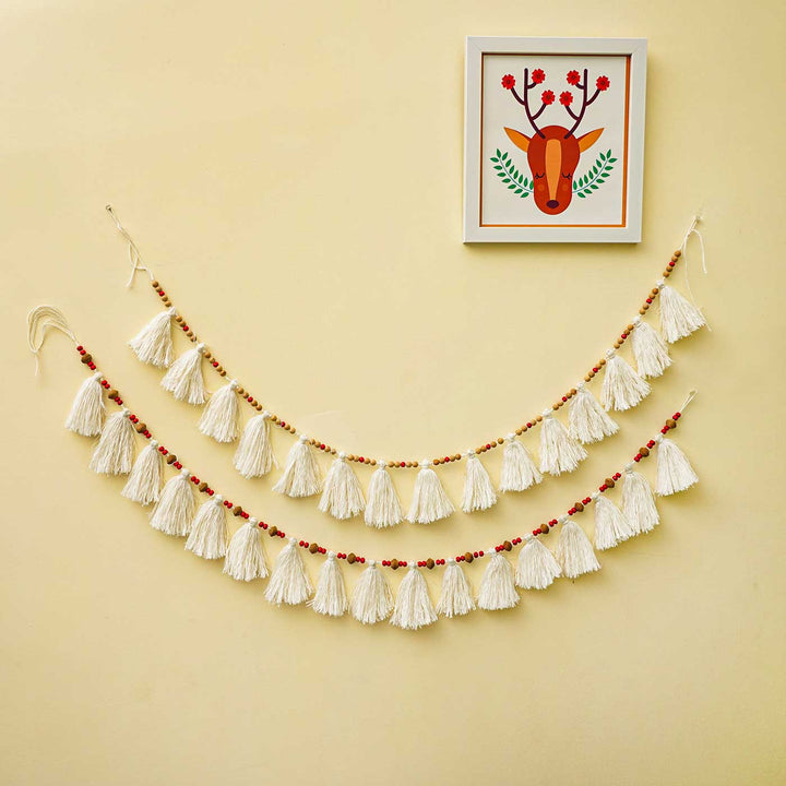 Handmade White Tassel Garland/ Bunting For Christmas Wall Decoration