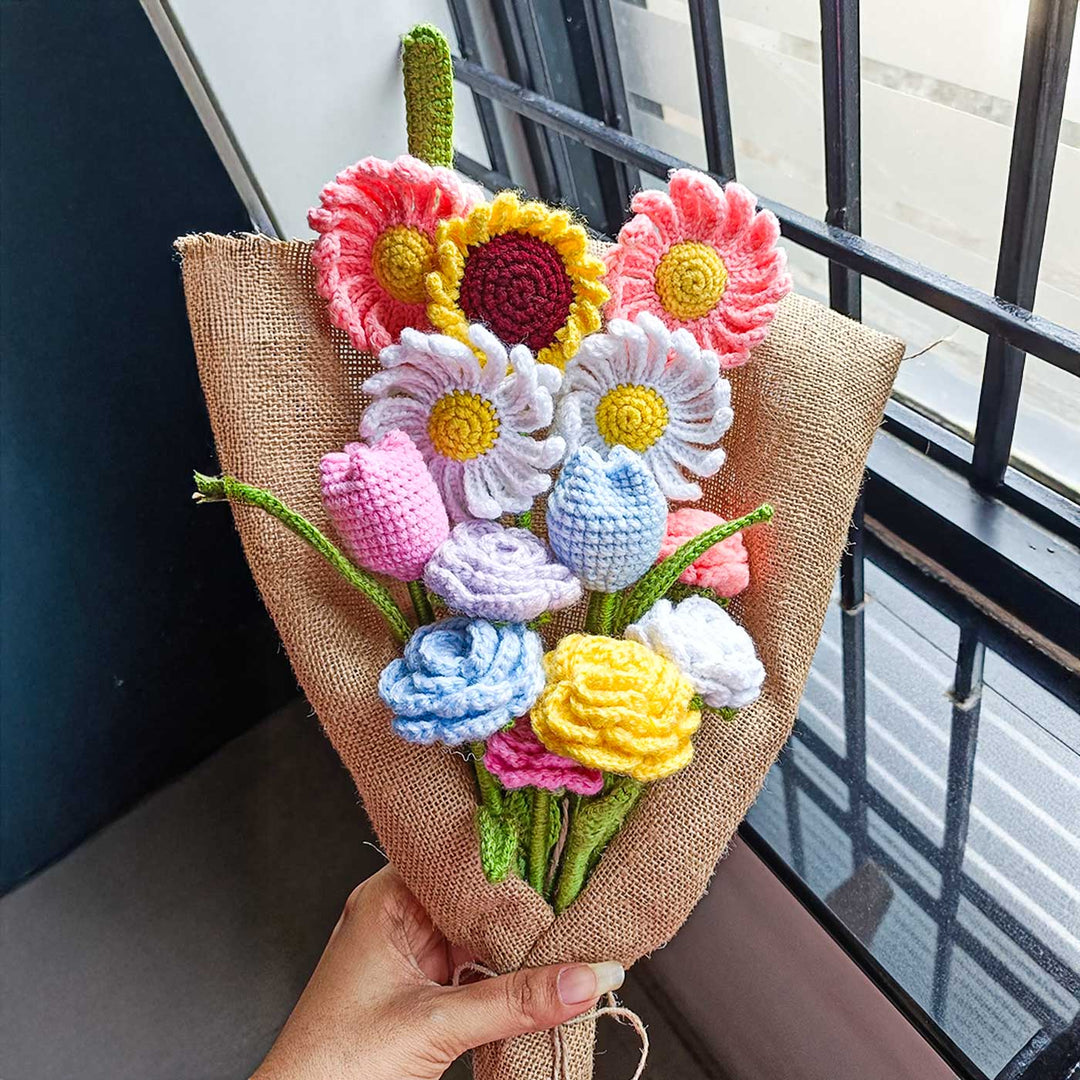 Handmade Crochet Colourful Daisies & Roses Flower Bouquet