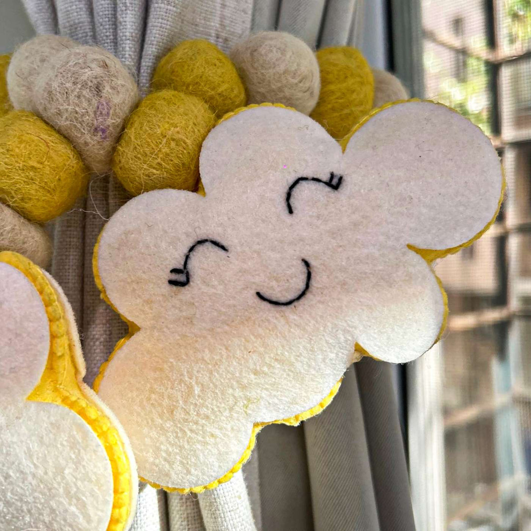 Handmade Smiling Cloud Theme Felt Curtain Tie-Back