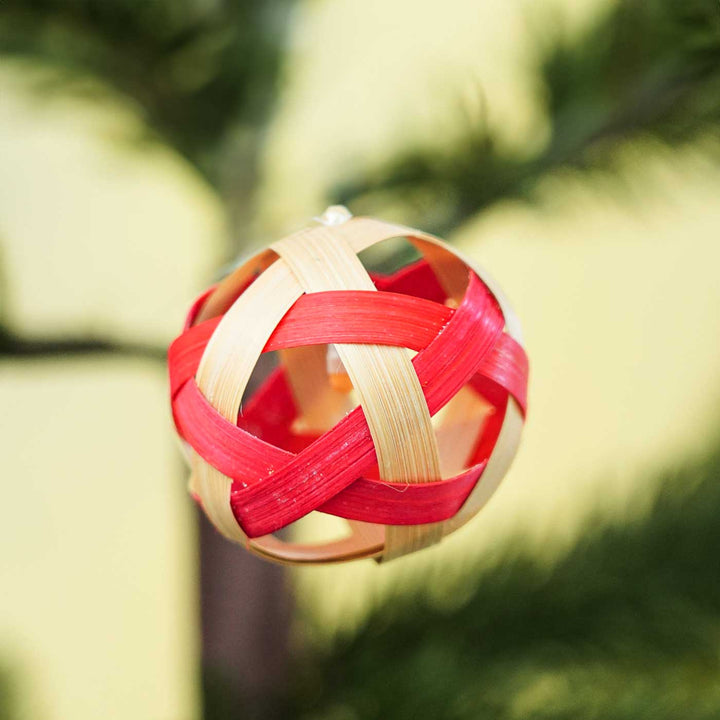 Eco-Friendly Handmade Red & Green Bamboo Ball Fairy Light