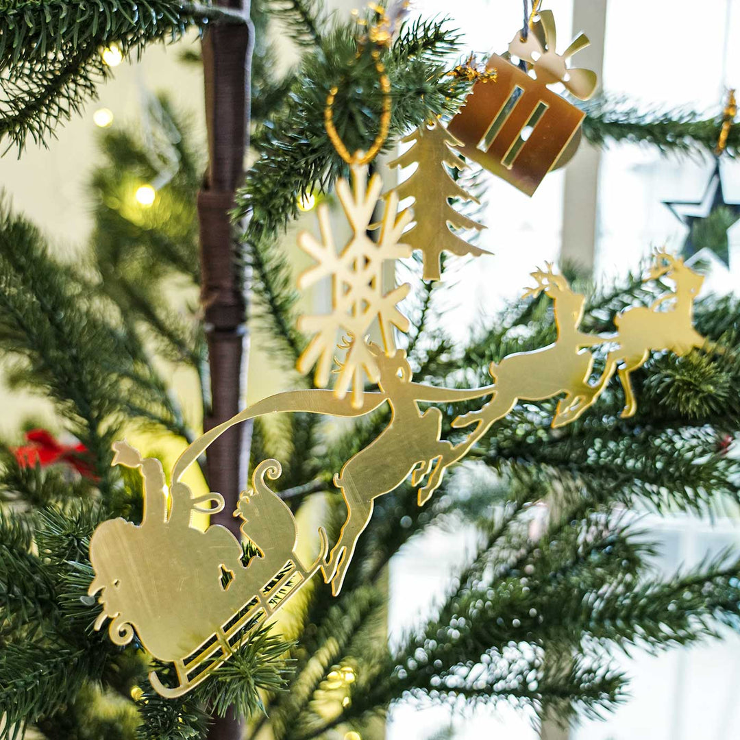 Gold And Silver Acrylic Ornaments For Christmas Tree Decoration | Set of 16