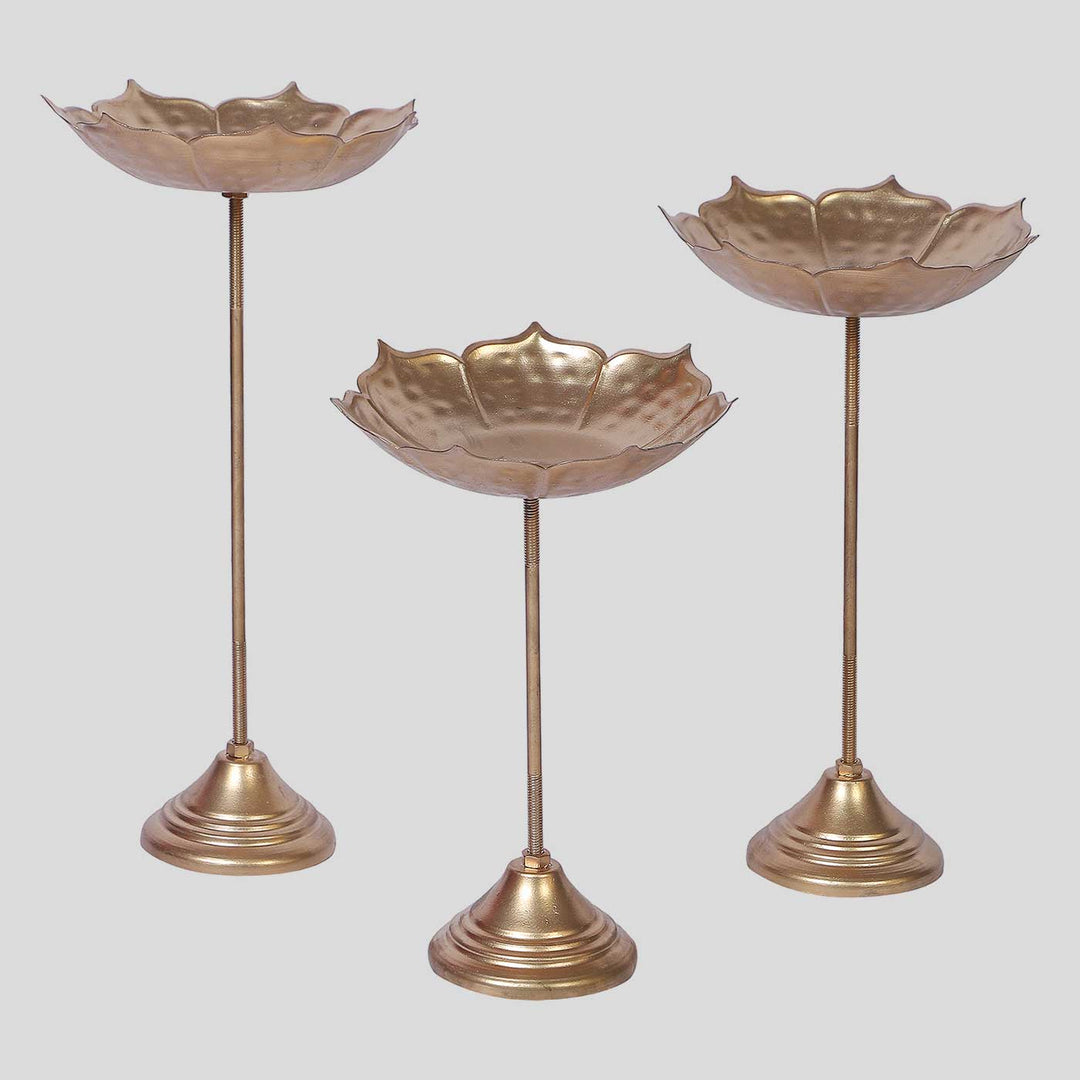 Handmade Gold Metal Detachbale Suflower Urli | Set of 3