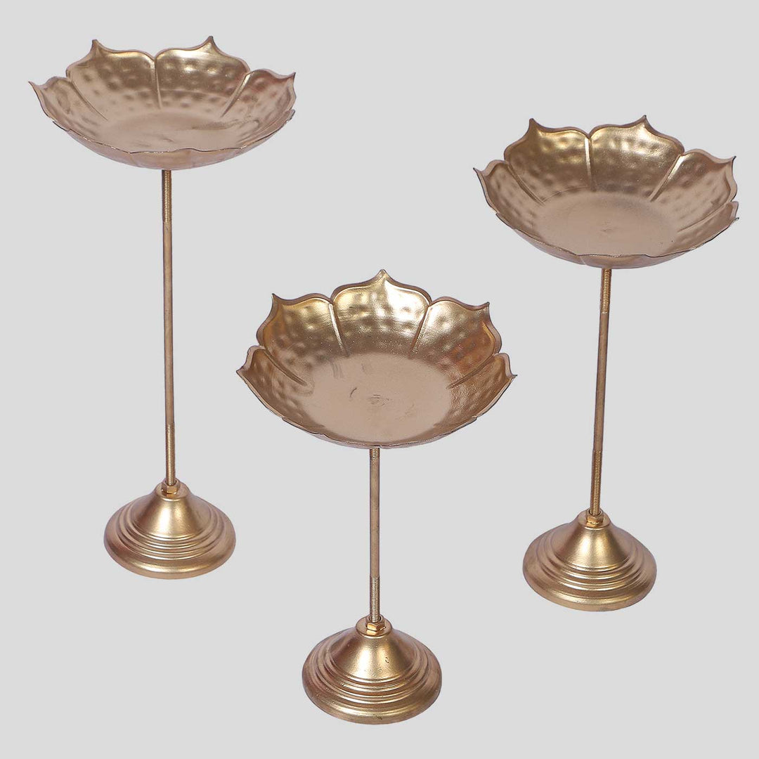 Handmade Gold Metal Detachbale Suflower Urli | Set of 3