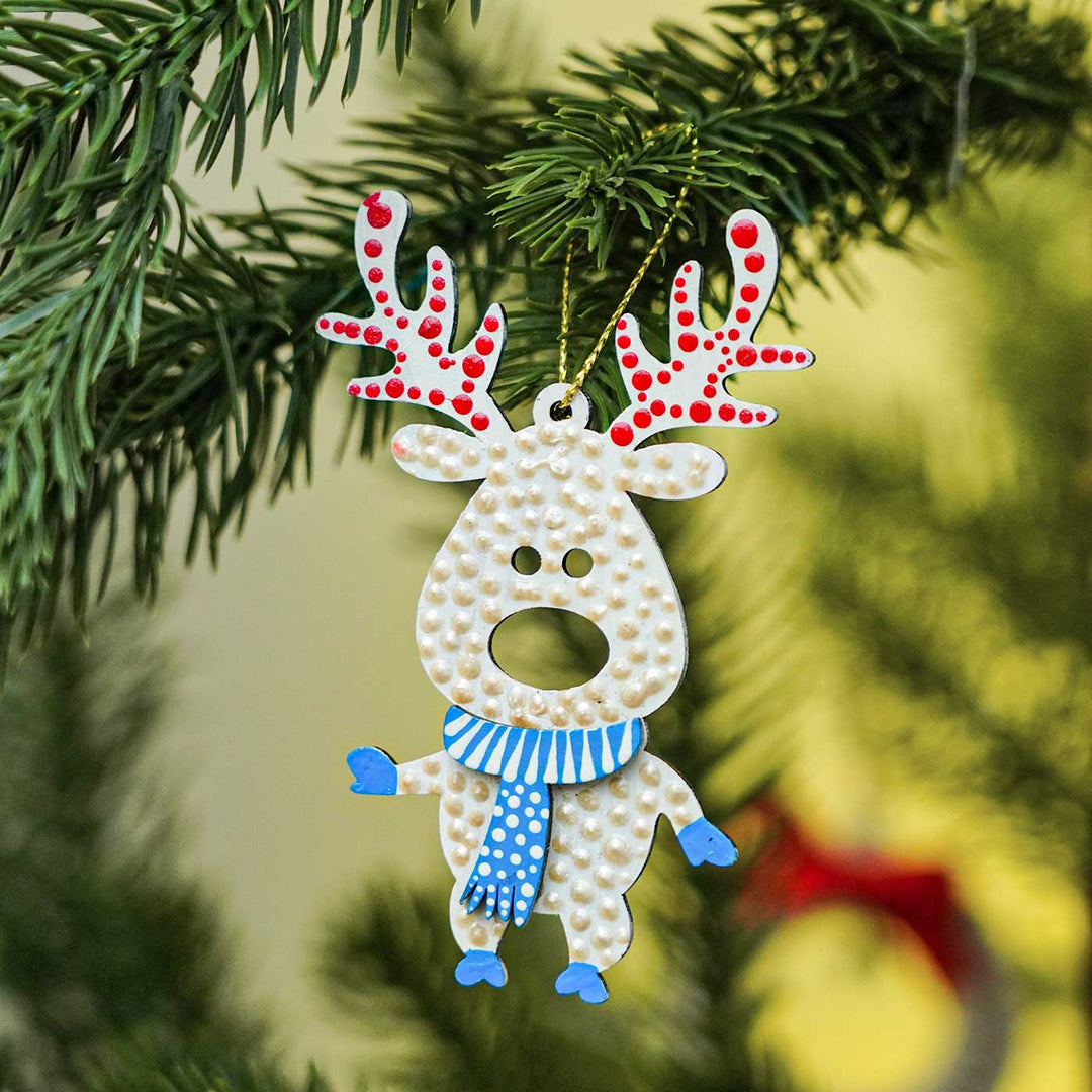 Hand-Painted Reindeer With Scarf Dot Art Mdf Wood Ornament For Christmas Tree Decoration