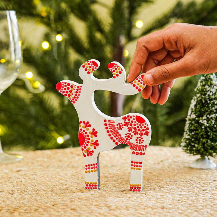 Hand-Painted Reindeer Dot Art Mdf Wood Table Decor For Christmas Decoration