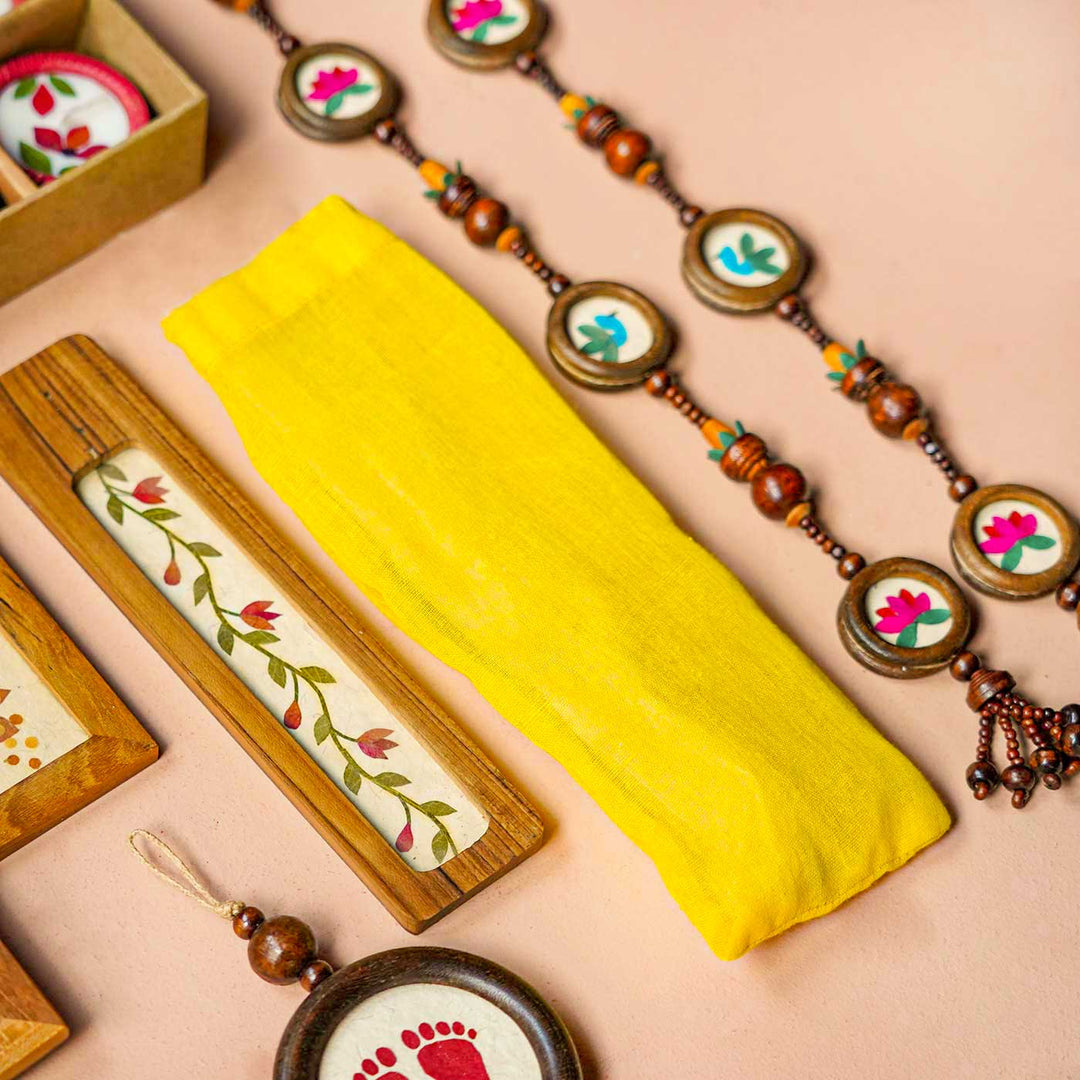 Handmade Diwali Essentials Gift Hamper | Set Of 18