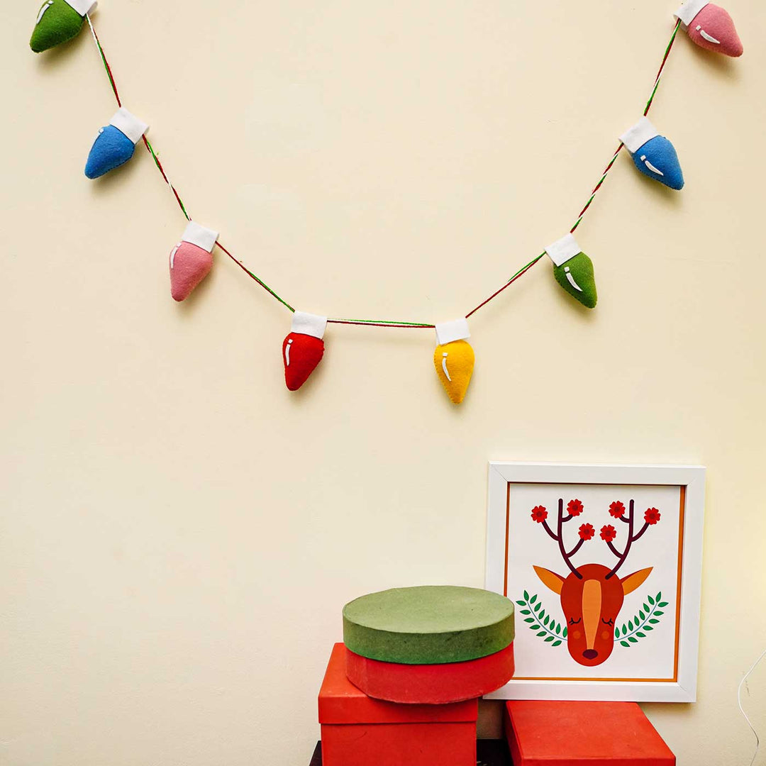 Handmade Felt String Of Felt Light Bulbs Christmas Bunting / Garland