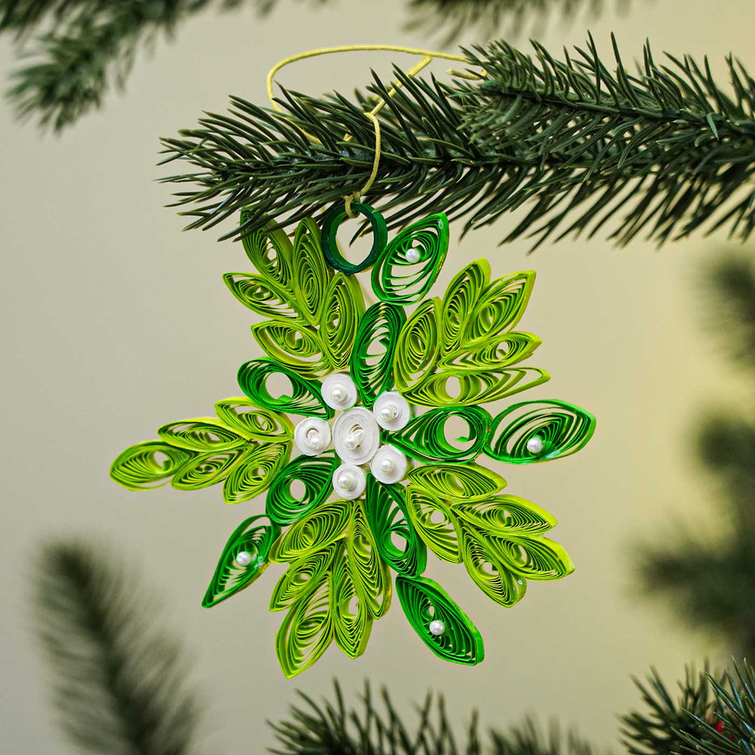 Handmade Green Mini Snowflake Paper Quilling Ornament For Christmas Tree Decoration