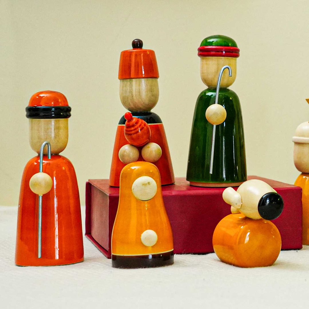 Handmade Nativity Set Wooden Figurine For Christmas Decoration | Set Of 13