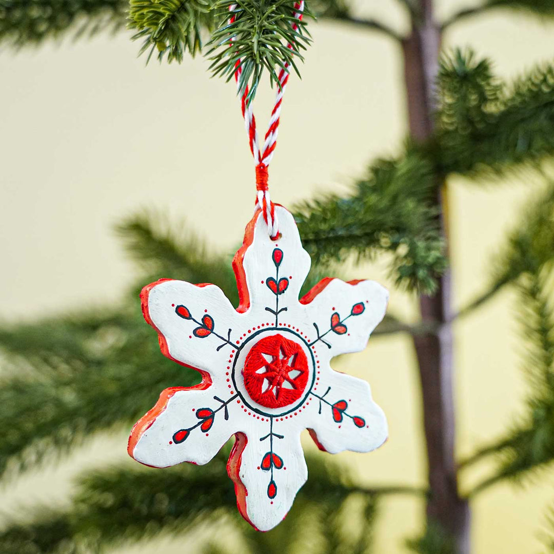 Handmade White Snowflake Terracotta Ornaments For Christmas Tree Decoration