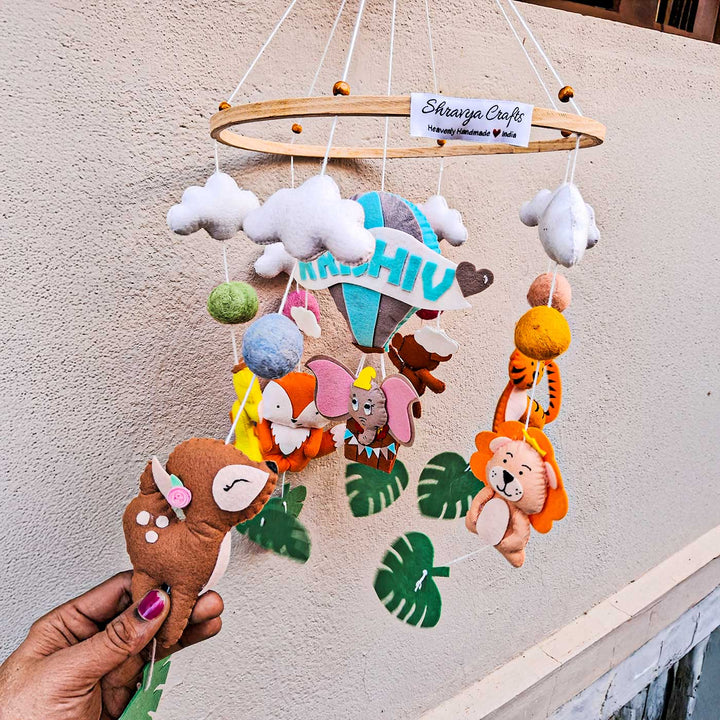 Hot Air Baloon With Animals Themed Felt Cot Mobile For Kids