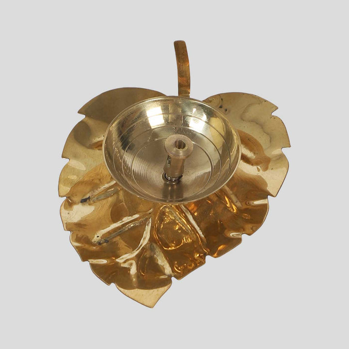 Handmade Lotus Brass Oil Lamp / Diya