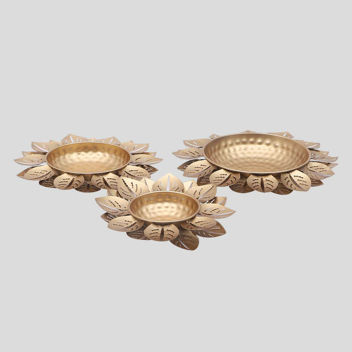 Handmade Lotus Cut Urli | Set of 3