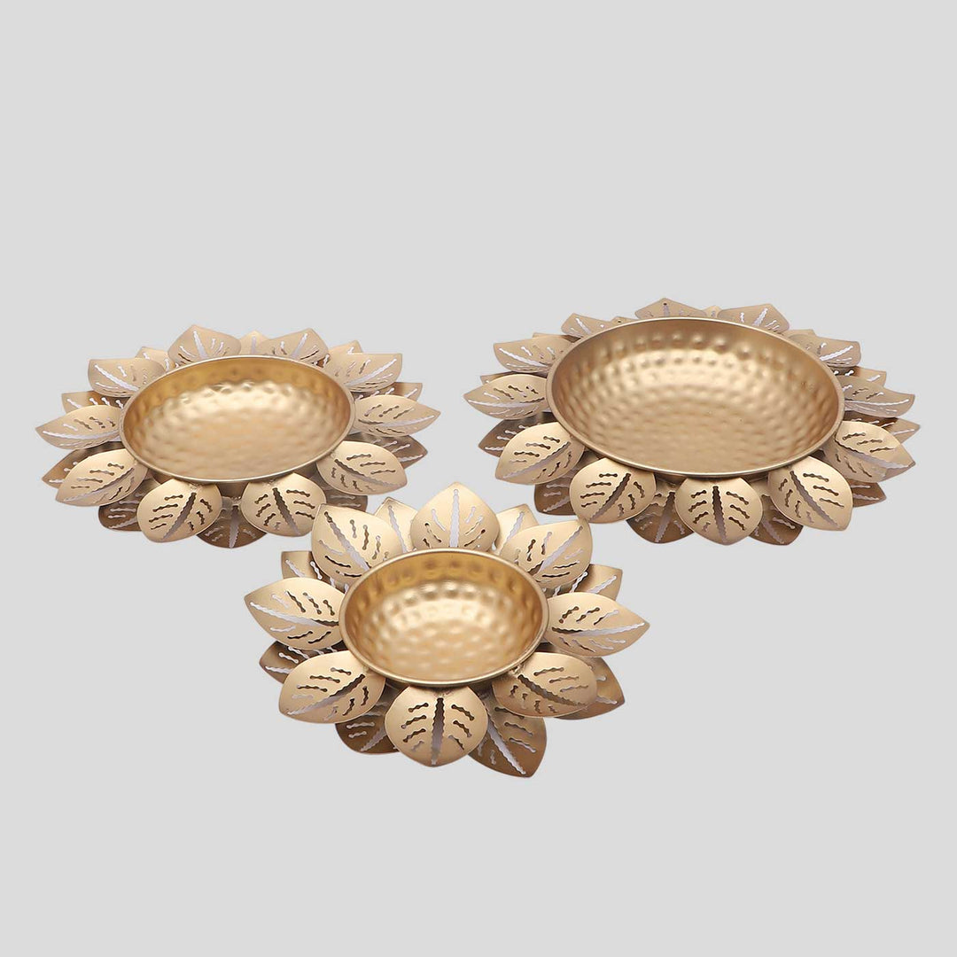 Handmade Lotus Cut Urli | Set of 3