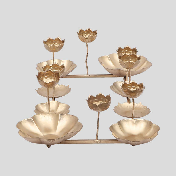 Handmade Metal Flower Shaped Urli