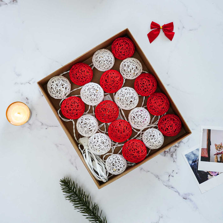 Handcrafted Yarn Spherical Fairy Lights - Red & White